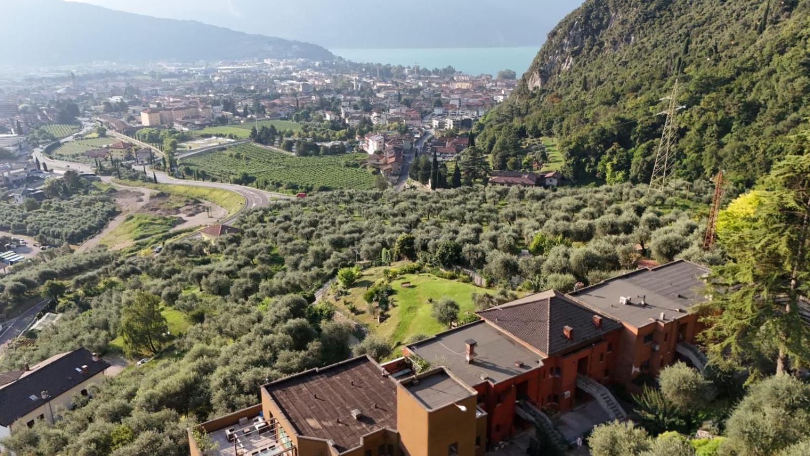 Casa Sara With Swimming Pool Lejlighed Riva del Garda Eksteriør billede